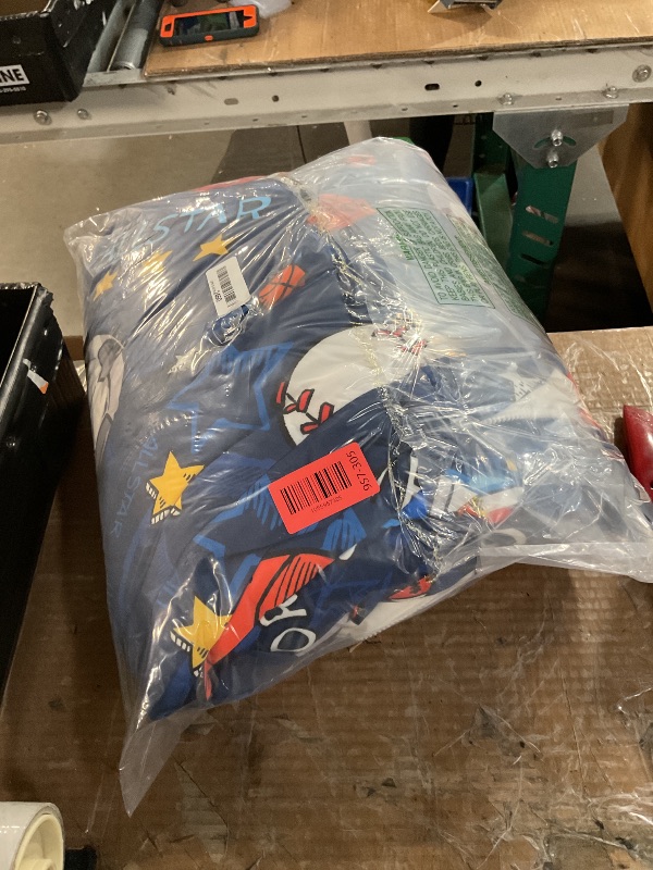 Photo 1 of (damaged zipper) Meeting Story 3pcs Kids Comforter Sets Zipper Bedding Set for Boys,Twin Kid Bedding Set Basketball Football Baseball Comforter 