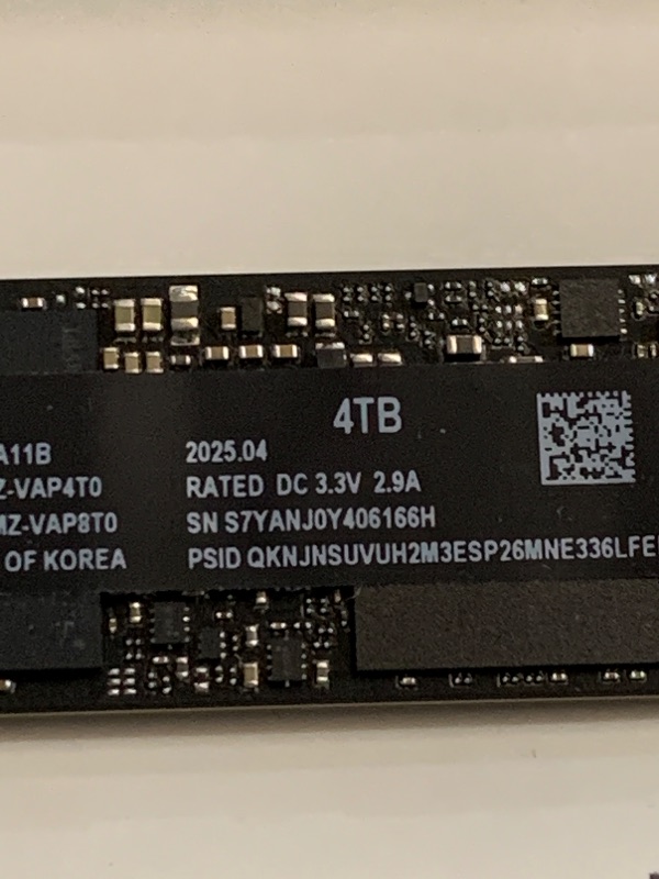 Photo 1 of * may or may not work*
Samsung SSD 9100 PRO 4TB, PCIe 5.0x4 M.2 2280, Seq. Read Speeds Up to 14,800MB/s, Best for AI Computing, Gaming, and Heavy Duty Workstations (MZ VAP4T0B/AM)