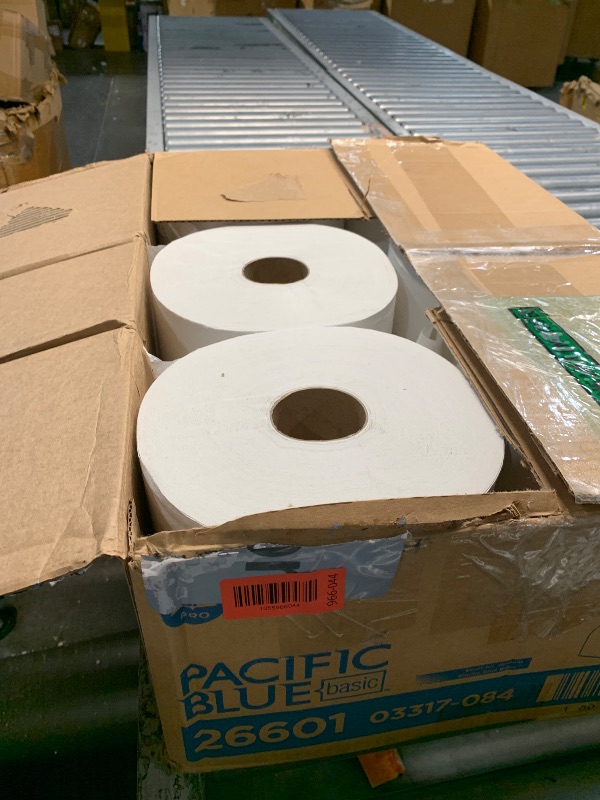 Photo 1 of (6/CS) TOWEL ROLL ENVISION WHITE