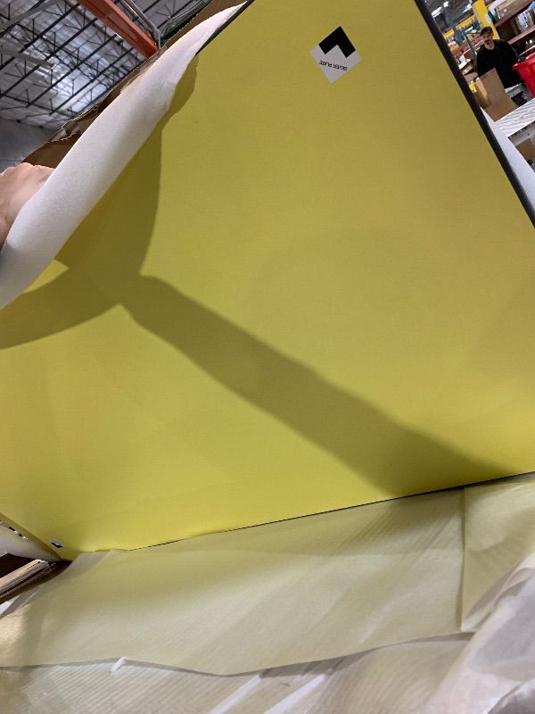 Photo 1 of **************DOES NOT INCLUDE THE LEGS, ONLY THE TALBE TOP*************
Reversible Top with 2 Colors (Red and Yellow) 2' x 4'