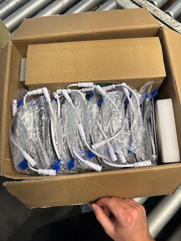 Photo 1 of (UNTESTED) zouzai 20 Pack 6 Inch Black Ultra-Thin LED Recessed Ceiling Light with Junction Box 5CCT Adjustable Dimmable Can-Killer Downlight - ETL and Energy Star Certified