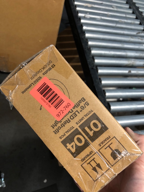 Photo 1 of ***********THIS IS ONLY 2 OF THEM***********
Sunco 6 Inch LED Recessed Light, Retrofit Downlight Can Lights for Ceiling, Baffle Trim, 1050 LM, 13W (75W Equivalent), 5000K Daylight, Dimmable, Damp Rated UL 4 Pack