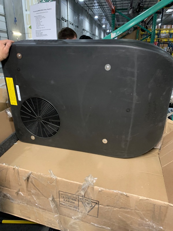 Photo 1 of ***DAMAGED - SEE NOTES/PICTURES***
Coleman Mach 8,15K BTU Roughneck RV A/C, Black, 37204-0795