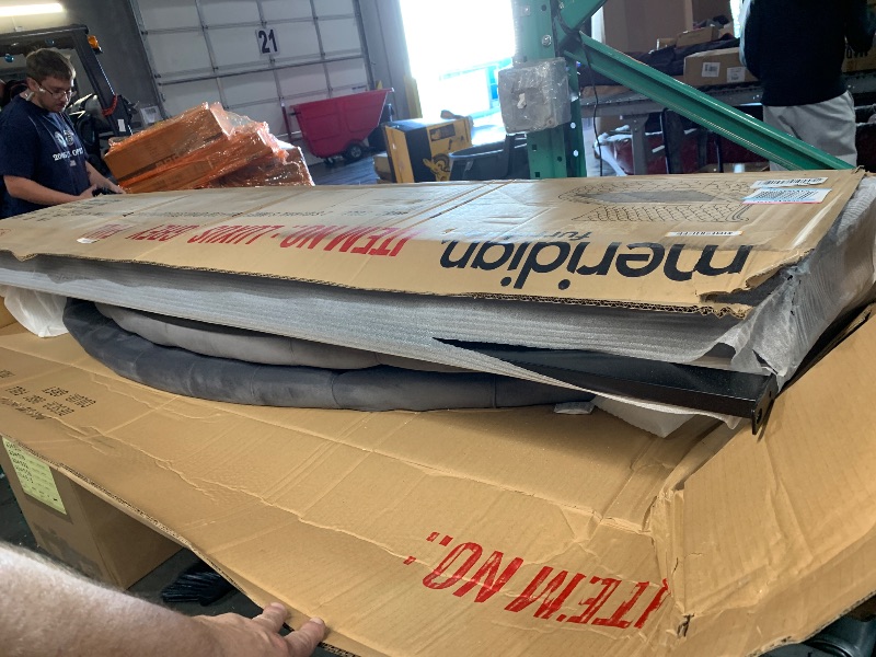 Photo 2 of Meridian Furniture Luxus Collection Modern | Contemporary Round Shaped Velvet Upholstered Bed with Deep Button Tufting and Footboard Storage, Full, Grey