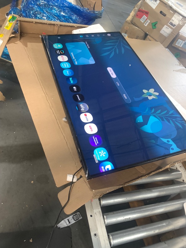 Photo 1 of Samsung 50-Inch Class QLED Q7F Series Samsung Vision AI Smart TV (2025 Model, 50Q7F) Quantum HDR, Object Tracking Sound Lite, Q4 AI Gen1 Processor, 4K upscaling, Gaming Hub, Alexa Built-in