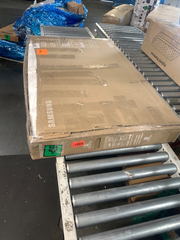 Photo 2 of Samsung 50-Inch Class QLED Q7F Series Samsung Vision AI Smart TV (2025 Model, 50Q7F) Quantum HDR, Object Tracking Sound Lite, Q4 AI Gen1 Processor, 4K upscaling, Gaming Hub, Alexa Built-in