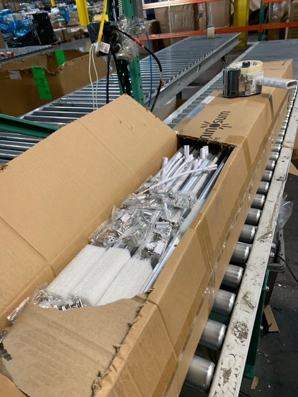 Photo 3 of LUMINOSUM 6ft LED Shop Light Fixture, 42W T8 Integrated LED Tube Light, Clear Cover 5000LM 6000K Cool White, V-Shaped Linkable, High Output Plug and Play, 270 Degree Lighting for Warehouse, 20 Pack