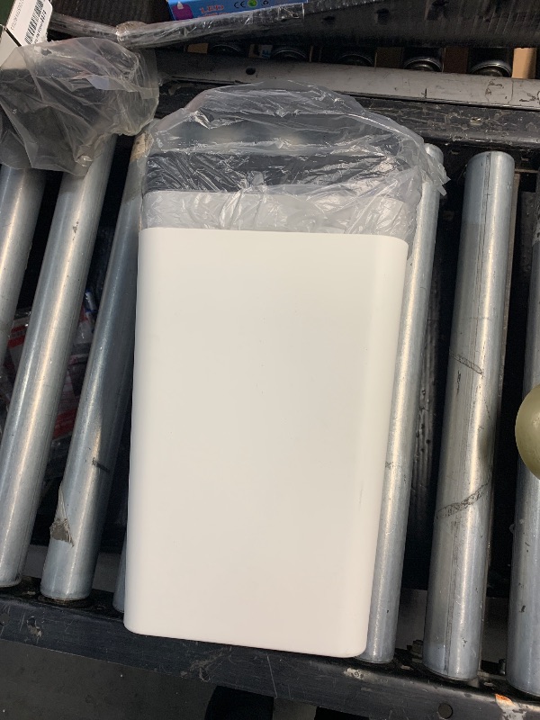 Photo 1 of ***STOCK PHOTO FOR REFERENCE ONLY***Bblina 3 Packs 4.5 Gallon Plastic Wastebasket, Open-top Trash Can, White