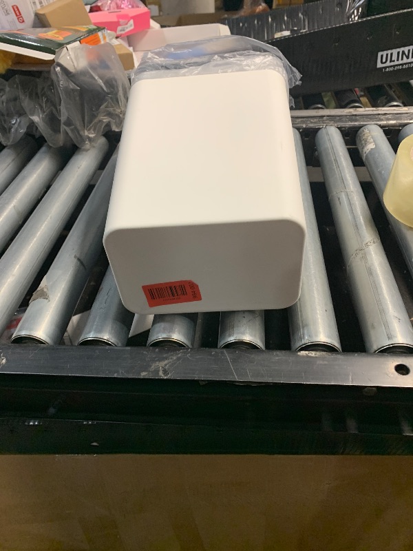 Photo 1 of ***STOCK PHOTO FOR REFERENCE ONLY***Bblina 3 Packs 4.5 Gallon Plastic Wastebasket, Open-top Trash Can, White