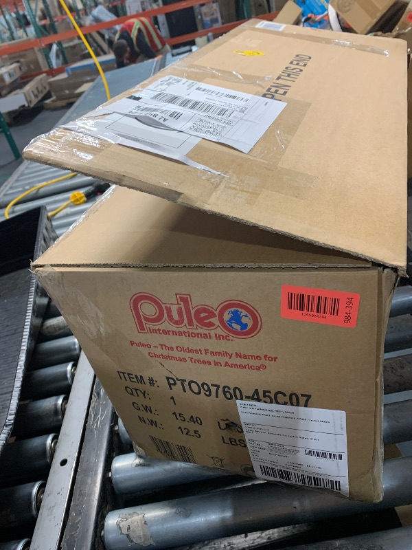 Photo 1 of (used)(damage) Puleo International 4.5ft Pre-Lit Potted Flocked Arctic Fir Christmas Tree with 70 Clear Lights