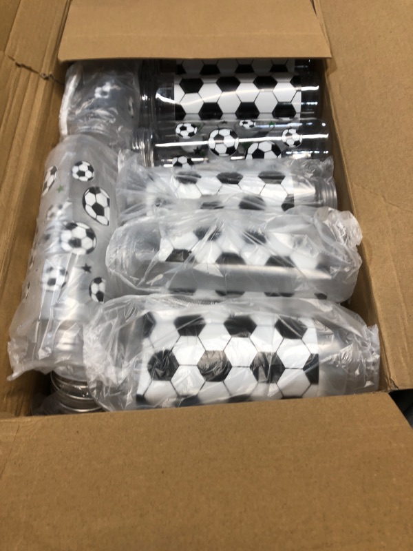 Photo 1 of (used)(minor damage) Kochorie 24 Pcs 16.9 Oz Soccer Plastic Cups with Lids and Straws, Reusable Soccer Party Cups Bulk