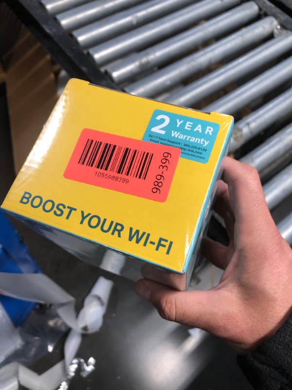 Photo 1 of ***FACTORY SEALED***TP-Link WiFi Extender with Ethernet Port, Dual Band 5GHz/2.4GHz, Up to 44% More Bandwidth Than Single Band, Covers Up to 1200 Sq.ft and 30 Devices, Signal Booster Amplifier Supports OneMesh(RE220)