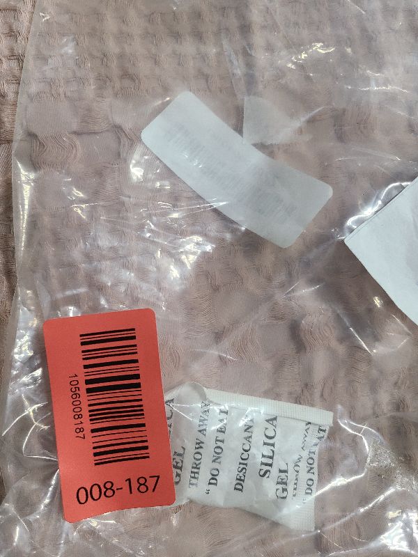 Photo 1 of 1,383)
PHF Cooling Waffle Blanket Queen Size, Lightweight 60% Rayon Derived from Bamboo & 40% Cotton Breathable Blanket for Hot Sleepers, Soft and Luxury for Bed Couch and Sofa, 90"x90", Pink
 1 sustainability feature 