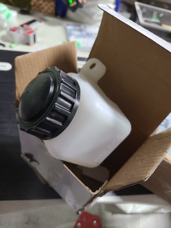 Photo 1 of 067-8090-00 Mower Hydraulic Fluid Expansion Tank 350ML Replacement for Bad Boy CZT/Zt Elite Maverick