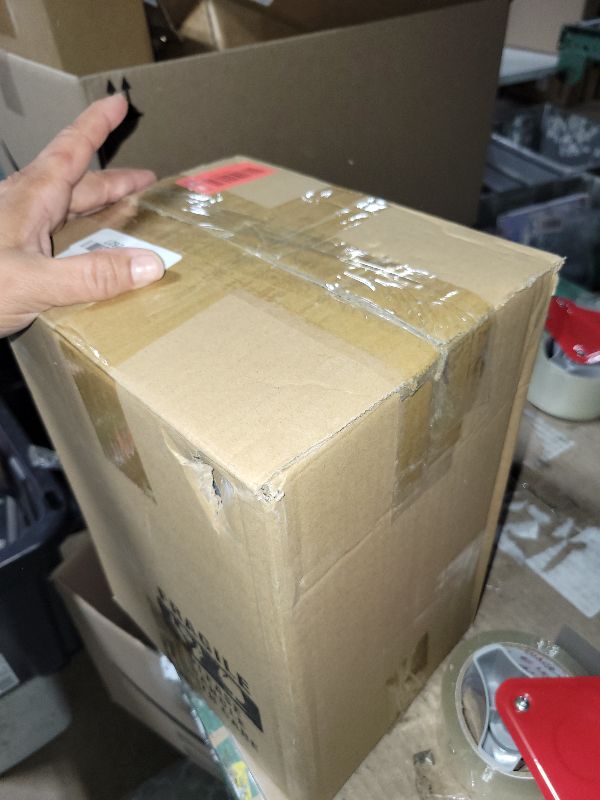 Photo 1 of 1 Gallon thickened Square Glass Pitcher with Lid, Classic Stripes Water Pitchers for Fridge, Borosilicate Glass Carafe for Hot/Cold Brew Drink, Extra Large Jug with Handle for Iced Tea, Coffee, Juice