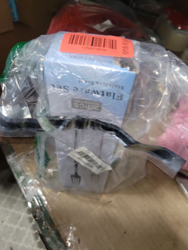 Photo 1 of 20 Pcs Gold Silverware Set, Stainless Steel Flatware Set Service for 4, Matte Gold Cutlery Set, Include Knives/Forks/Spoons, Dishwasher Safe