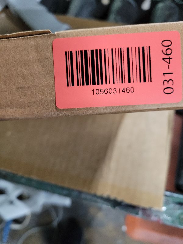 Photo 1 of Amazon Basics 400 Thread Count Cotton Pillow Case, Standard, 30" L x 20" W, White - Set of 2, Pillows Not Included