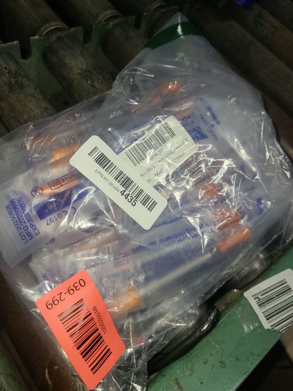 Photo 1 of 0.5ml/cc 30G 5/16 Inch , U-100 Syringes, Individual Package Pack of 30