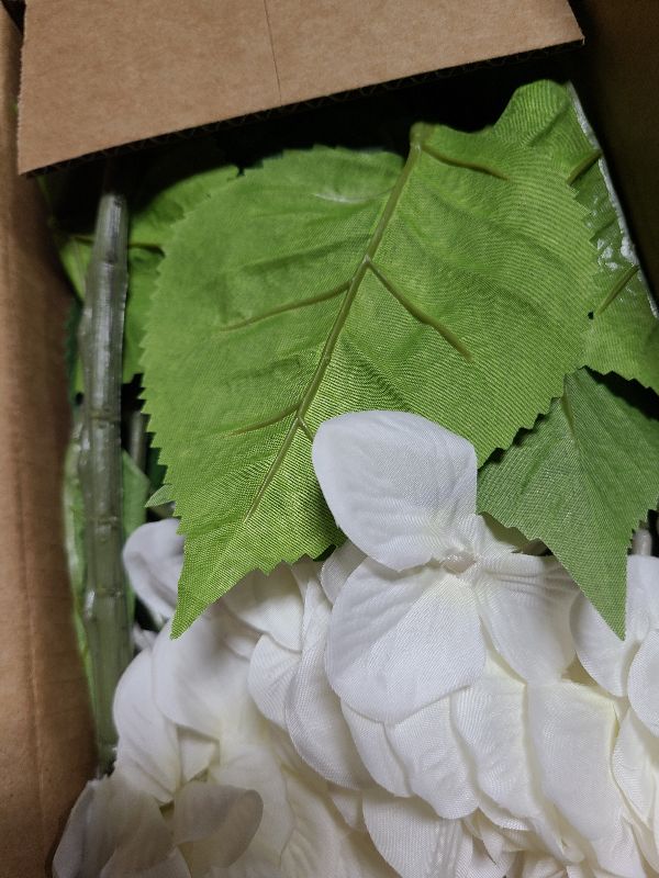 Photo 1 of 5Pcs Realistic White Hydrangea Artificial Flowers with Stems 21 Inch Lifelike Faux Hydrangeas Flower Large Hydrangea for Weddings Bouquets Table Centerpieces Home Decor Party