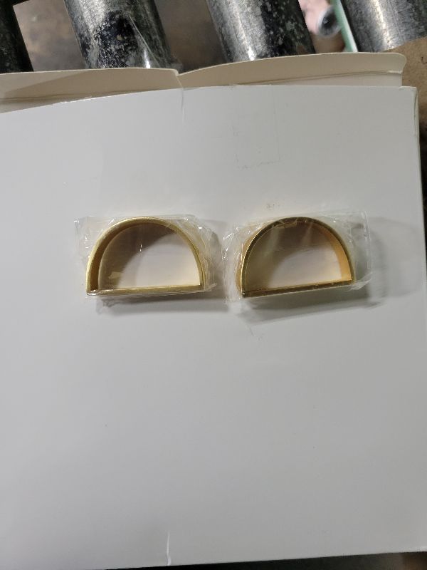 Photo 1 of 20 Pcs Stainless Steel Napkin Rings Christmas Metal Napkin Ring Holders Modern Serviette Buckles Metallic Adornment for Table Kitchen Dinner Party Wedding (Matte Gold Semicircle)