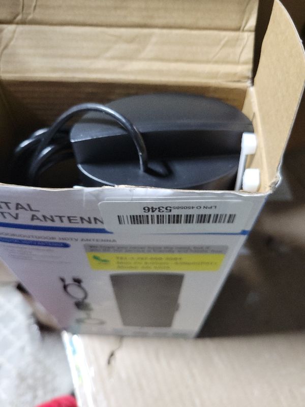 Photo 1 of 3200+ Miles TV Antenna Indoor, 360° Reception Digital Antenna for Smart TV and Old TVs, HD Antenna for Local Channels with Amplifier Signal Booster Support 4K 8K 1080p -38ft Thick Coaxial Cable