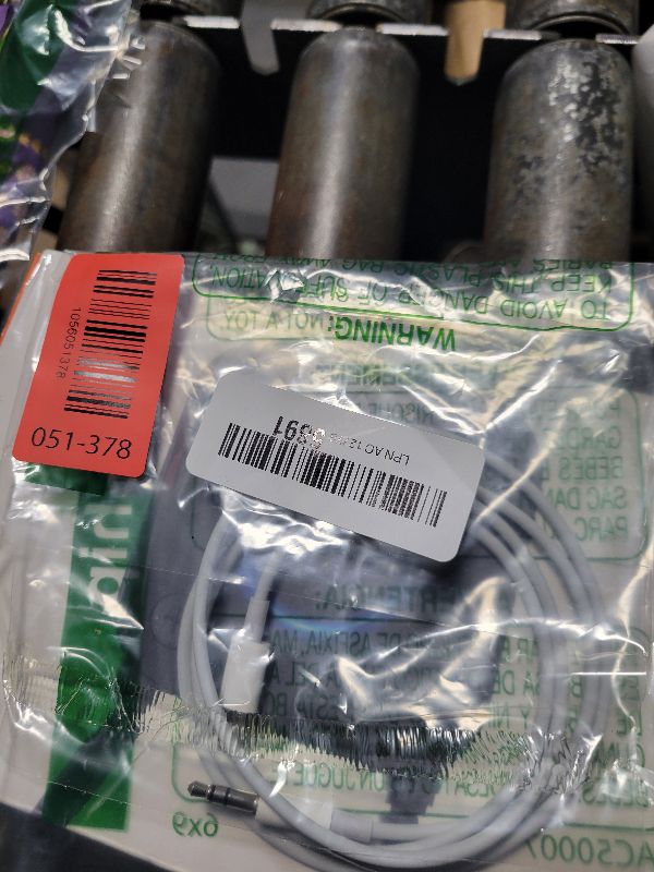 Photo 1 of (Apple MFi Certified) iPhone AUX Cord,Lightning to 1/8 Inch Audio Cable,3.3ft, Headphone Jack Adapter Male Aux Stereo Audio Cable Compatible for iPhone 14/13/12/11/XR/X/8/7 (White)