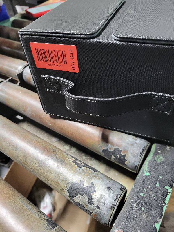 Photo 1 of : MORCCO
4.8
4.8 de 5 estrellas
(101)
Caja de almacenamiento de tarjetas coleccionables de 5 filas con capacidad para 3900 +, funda para tarjetas TCG MTG con tapa magnética y pantalla de comandante, almacenamiento de carga superior para tarjetas deportiva