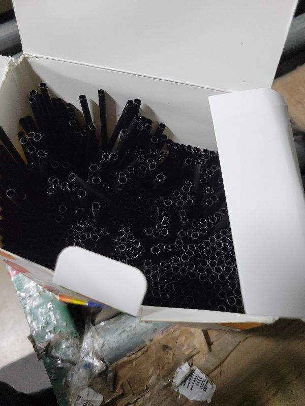 Photo 1 of [1000 Pcs] Black Disposable Cocktail Short Straws - 5 Inch Length 0.16 Inch Diameter Coffee & Cocktail Stirrers Plastic Straws for Whiskey,Bar,Club,Soda,Cocktail,Teas