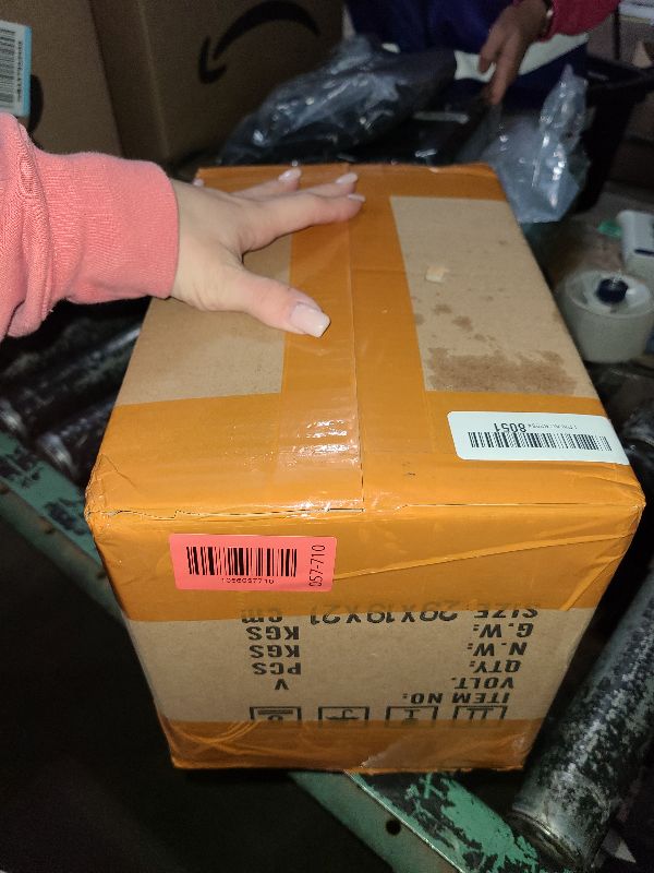 Photo 1 of 100W LED Moving Head DJ Lights 2-Sides Moving Head Wash & Beam Effect Stage Light RGBW 4-in-1 DMX Sound Active DJ Lights for Party Disco KTV Pub Bar Show Wedding Show - 1 PCS (1)