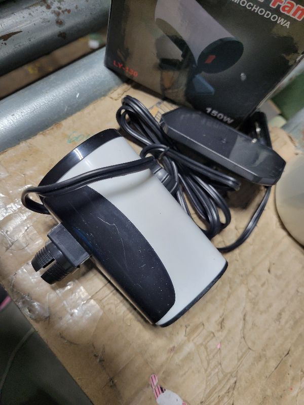 Photo 1 of 12V 150W Portable Car Heater Fast Demisting Defroster, Automobile Car Heater Can Heat Rapidly inwith Heating Cooling Air Purify, 360Degree Rotary Defroster Portable Car Heater (FF-13)