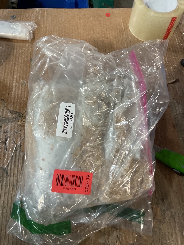 Photo 1 of * hole in the bag, some has spilt out*
1--3mm Fine Silica Sand, Boniosz 5lb Horticultural Sand Potting Sand Soil for Plants, Aquariums, Fire Pits, Terrariums, Bonsai Succulent Cactus & Garden Sand Grit - Gardening Landscape Rocks