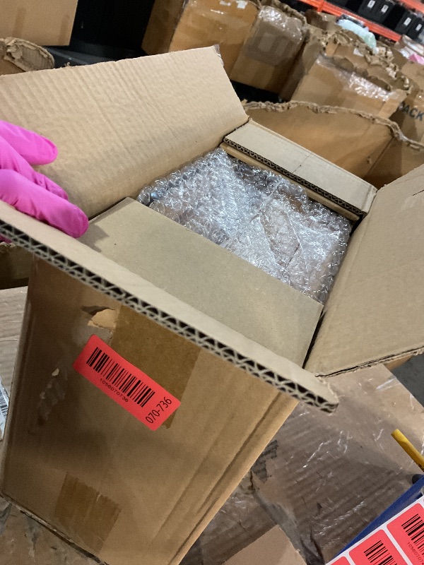 Photo 1 of ***LIKE NEW/OPEN BOX***
DRASTAR Wooden Keepsake Box, Large Acacia storage box with a Hinged Lid, Memory treasure box for Crafts and Photo Storage