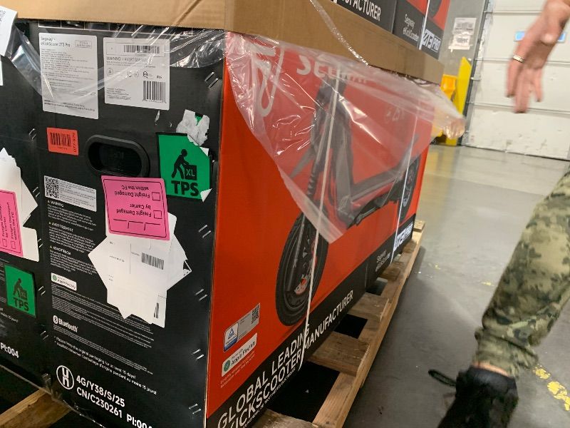 Photo 1 of ***FACTORY SEALED*** Segway ZT3 Pro Electric Scooter, Up to 24.9 MPH, 43.5-Mile Range, Dual Suspension, Flash Charge, 1600W Peak Motor, Off-Road Scooter for Adults UL Certified (UL2272/2271)