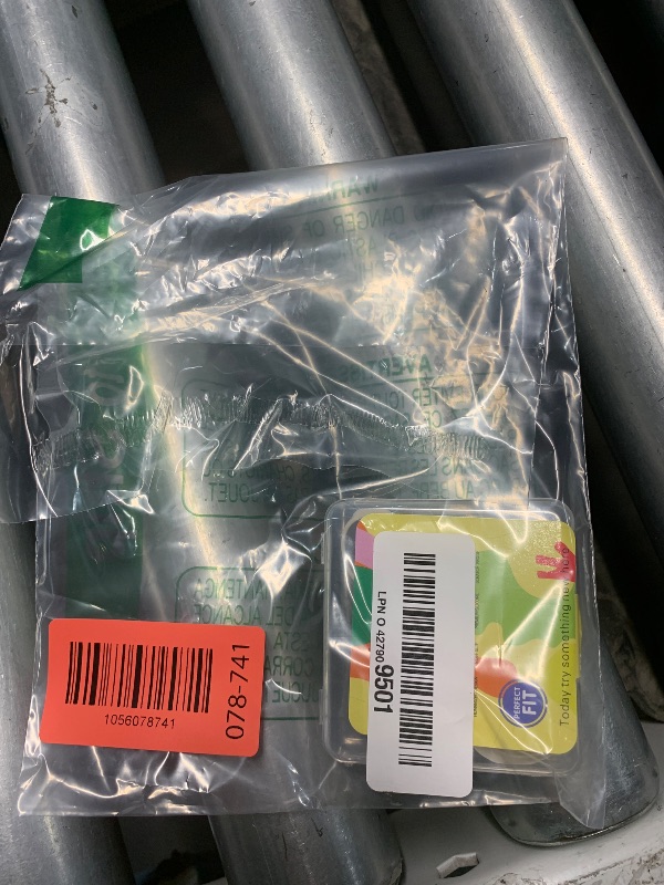 Photo 1 of [3 Pairs] Ear Tips Covers for Bose New QuietComfort Earbuds (2024), Silicone Sport Ear Hook Cover Accessories for Bose New QC Earbuds, Anti-Slip Replacement Eartip Fit Kit (S,M,L) (Off White)