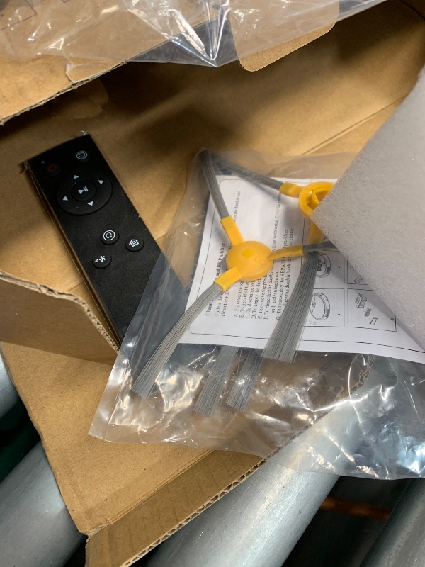 Photo 1 of (used) (see all images) ENCHE Robot Vacuum Cleaner, 2900Pa Powerful Sunction Robot Vacuum with Remote Control,Automatic Self-Charging