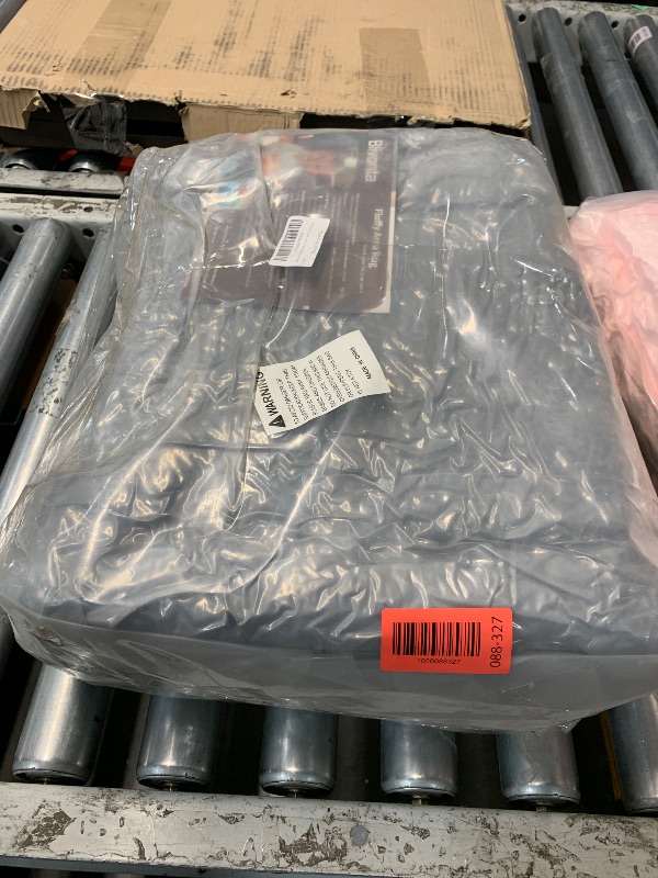 Photo 1 of ***FACTORY SEALED***Grey Fluffy 8x10 Area Rug for Living Room, Plush Shag Rugs for Bedroom, Large Soft Furry Carpets for Kids Room, Modern Indoor Nursery Carpet for Classroom Dorm Cozy Comfy Home Decor