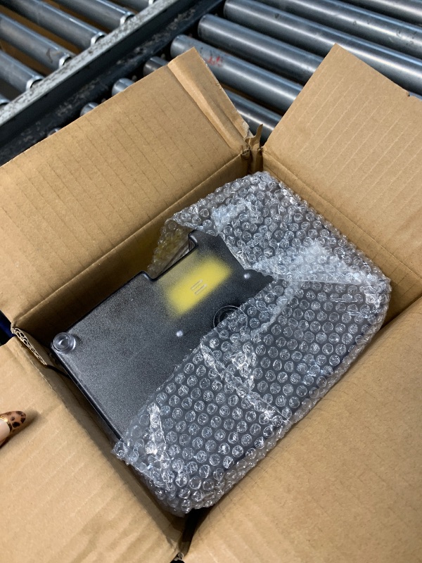 Photo 1 of (missing water pump) AQUANEAT Fish Tank, 1.2 Gallon Aquarium, Small Betta Fish Tank Starter Kit with LED Light and Water Filter Pump, Rectangular