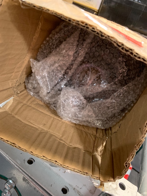 Photo 1 of ***************MISSING THE ACCESSORIES ON THE RIGHT SIDE OF STOCK PHOTO************
6 Cup Blender Glass Jar with Blade?Including 1 glass jar with lid 1 4fins blade 1 blender jar base 3pcs seal gasket. Replacement Parts for Oster Osterizer (NOT fit Pro, Ma