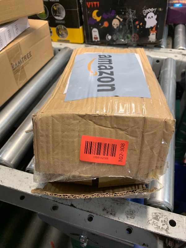 Photo 1 of ***************MISSING THE ACCESSORIES ON THE RIGHT SIDE OF STOCK PHOTO************
6 Cup Blender Glass Jar with Blade?Including 1 glass jar with lid 1 4fins blade 1 blender jar base 3pcs seal gasket. Replacement Parts for Oster Osterizer (NOT fit Pro, Ma