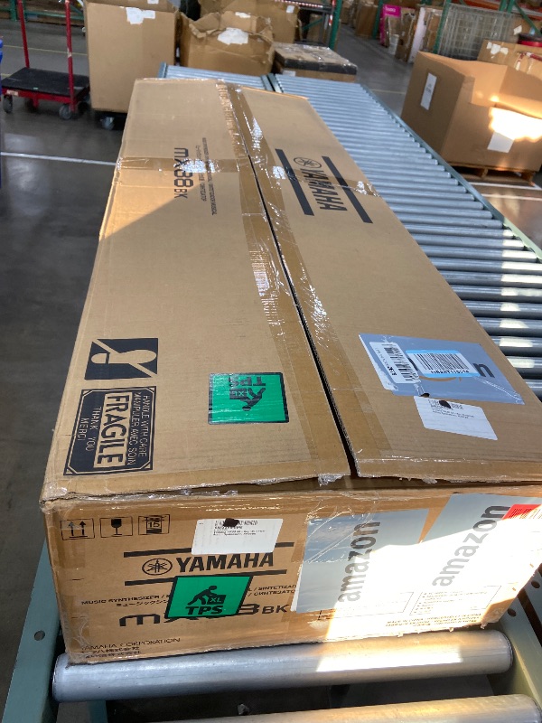 Photo 1 of • See notes • Yamaha MX88 88-Key Weighted Action Synthesizer, MX88BK *NO EXTERNAL SPEAKERS, NEED HEADPHONES *