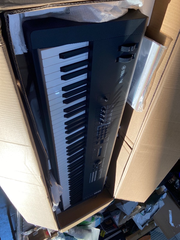 Photo 1 of • See notes • Yamaha MX88 88-Key Weighted Action Synthesizer, MX88BK *NO EXTERNAL SPEAKERS, NEED HEADPHONES *