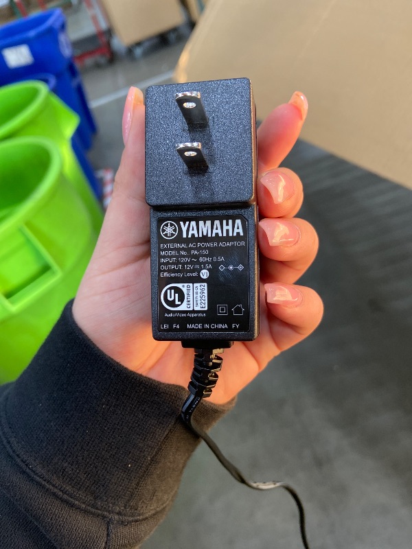 Photo 1 of • See notes • Yamaha MX88 88-Key Weighted Action Synthesizer, MX88BK *NO EXTERNAL SPEAKERS, NEED HEADPHONES *