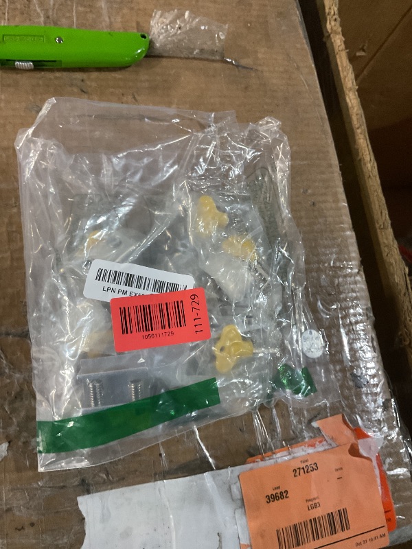 Photo 1 of (used)(unknown if complete) ZRFCXE Window Locks,12 Pack Sliding Window Locks with Key for Vertical & Horizontal Sliding Windows Doors