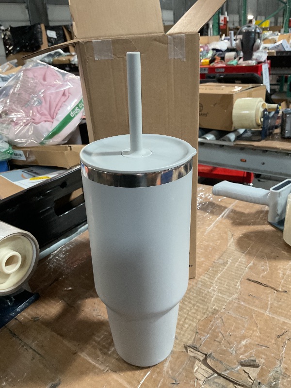 Photo 1 of ***(MISSING INNER STRAW)***Hydro Flask Travel Tumbler with Handle, Lid and Straw - Insulated Stainless Steel in 40 Oz Tonal Birch Gray