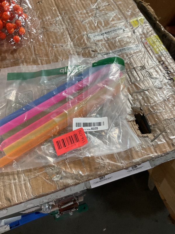 Photo 1 of [Angled Tips] 8 Pcs Reusable Boba Straws & Smoothie Straws - Multi Colors Jumbo Wide Reusable Straw, BPA FREE Food-Grade Plastic Straw for Bubble Tea(Tapioca, Boba Pearls), Milkshakes with 2 Brushes