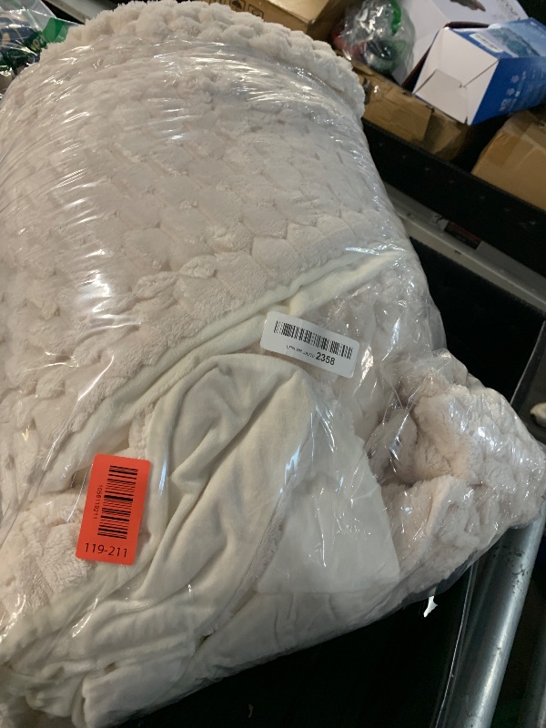 Photo 1 of ***(HEAVILY USED/ MINOR DAMAGE)***CozyLux Fluffy Queen Comforter Set - Super Soft Faux Fur Cream White Comforter Queen Size, Winter Warm Fleece Bedding Set, 3 Pieces Plush Fuzzy Bed Set (1 Shaggy Comforter, 2 Pillowcases)