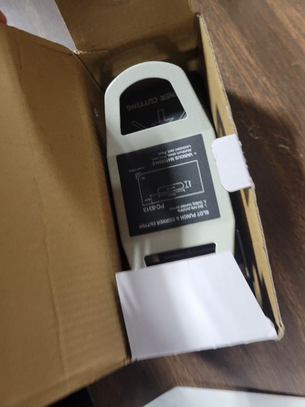 Photo 1 of 2 in 1 ID Badge Slot Hole Punch 3 x 13 mm and R5 Card Corner Trimmer Dual Use Hand Hold Slot Flat Hole Puncher DIY Corner Rounder Punch Tool for PVC ID Card Name Badge Photo Paper Crafts