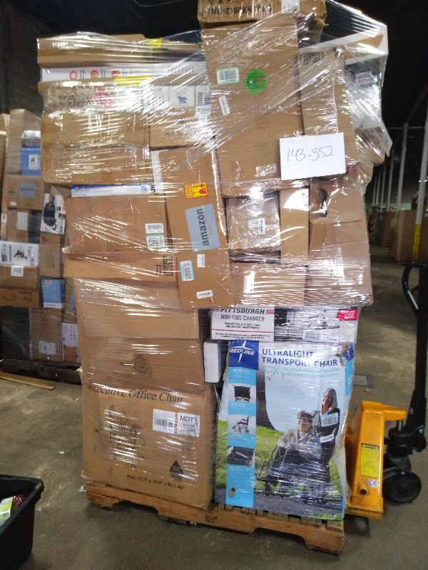Photo 1 of As is General Merchandise pallet roughly 60 item