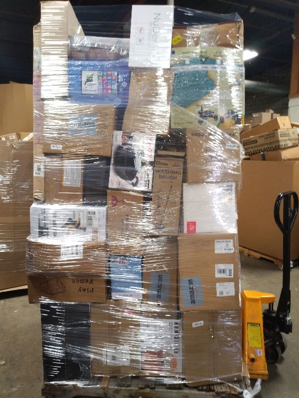 Photo 1 of As is General Merchandise pallet roughly 60 item