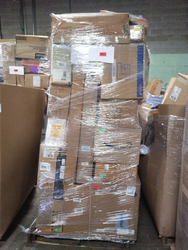 Photo 1 of As is General Merchandise pallet roughly 60 item